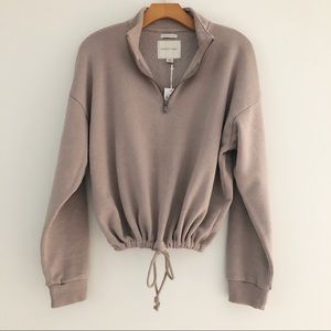 AMERICAN EAGLE- Half Zip Super Soft Sweatshirt- M